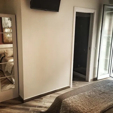 Dante Suites Apartment *
